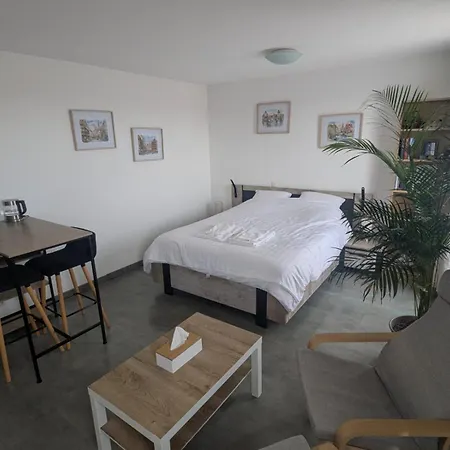 Cosy, Calme Et Lumineux A